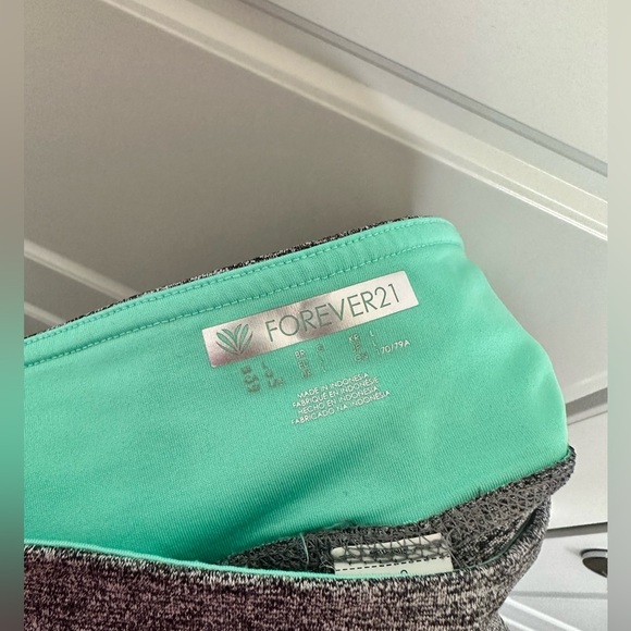 FOREVER 21 LEGGINGS - L - Picture 5 of 6